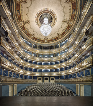 Cosi Fan Tutte at the Estates Theatre in Prague - Photo 11. Opera by Wolfgang Amadeus Mozart