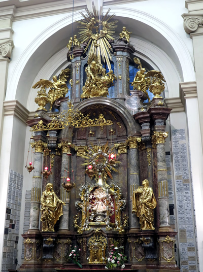 Church of Our Lady Victorious and Infant Jesus of Prague10