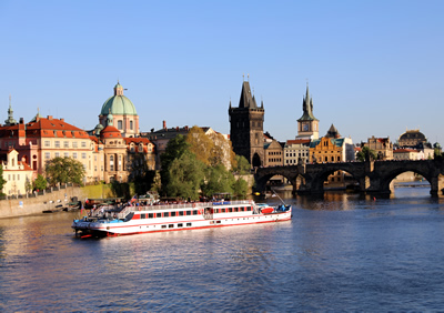 Prague Dinner River Cruise4